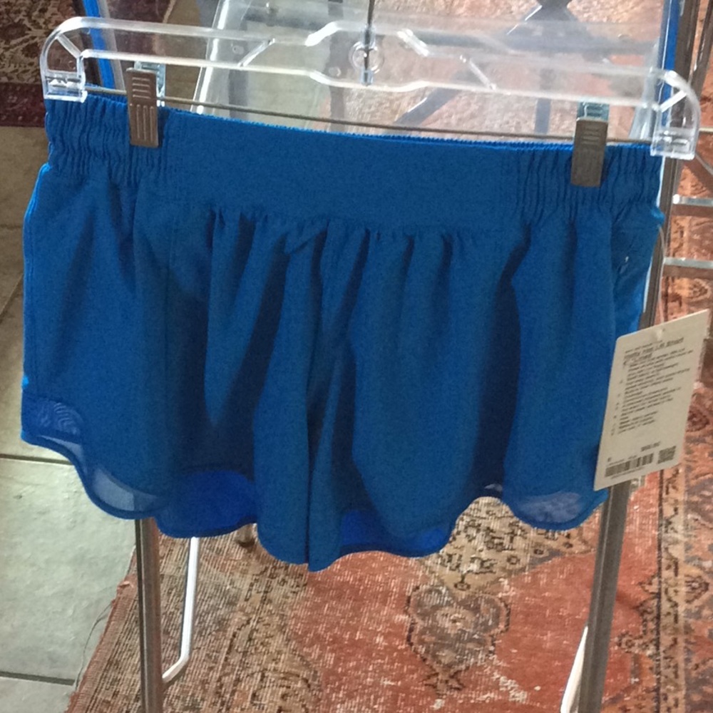 Lululemon Hotty Hot short 4”